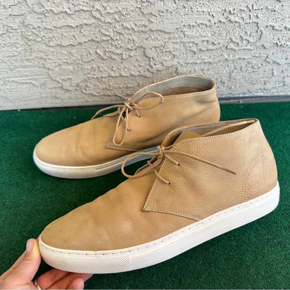 Banana Republic Tan Chukka Boots for Men